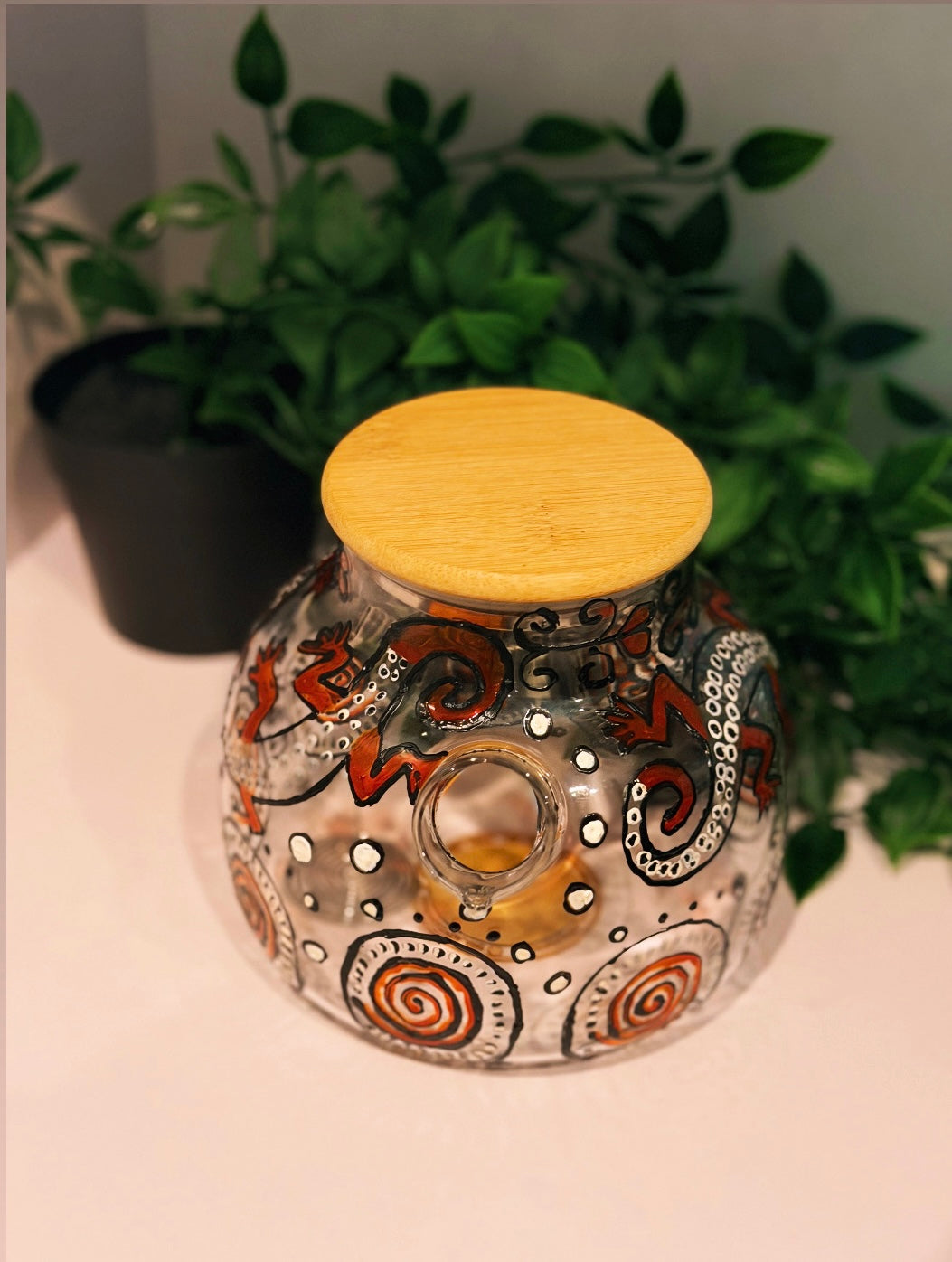 Teapot- Agbọ́nrin”(The Survivor)
