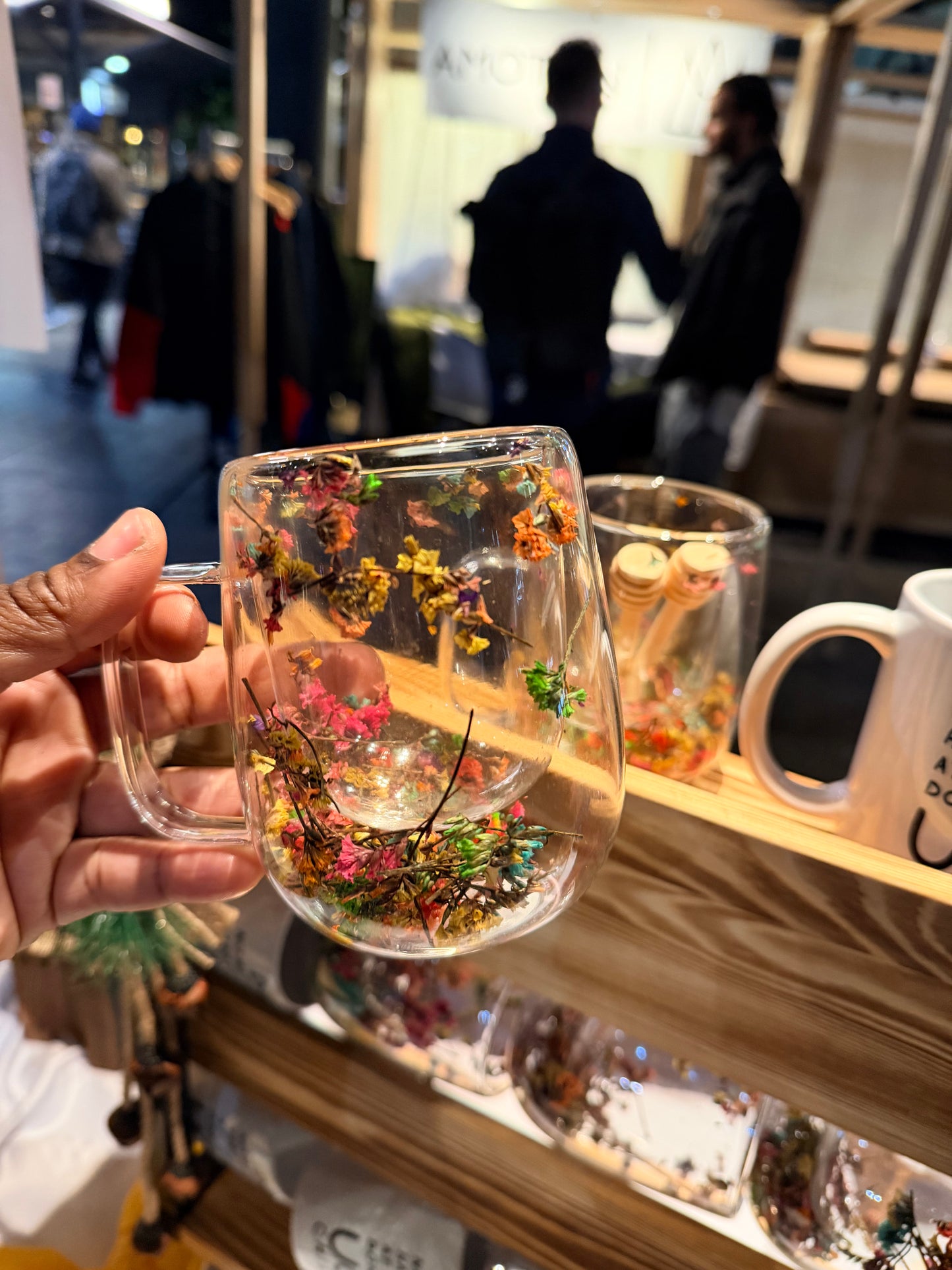 Floral Glass Mug – Double-Walled with Dried Flower Design